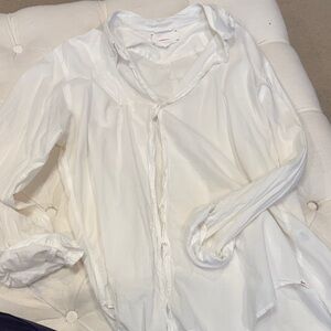 XiRENA Crisp White Button Down Shirt